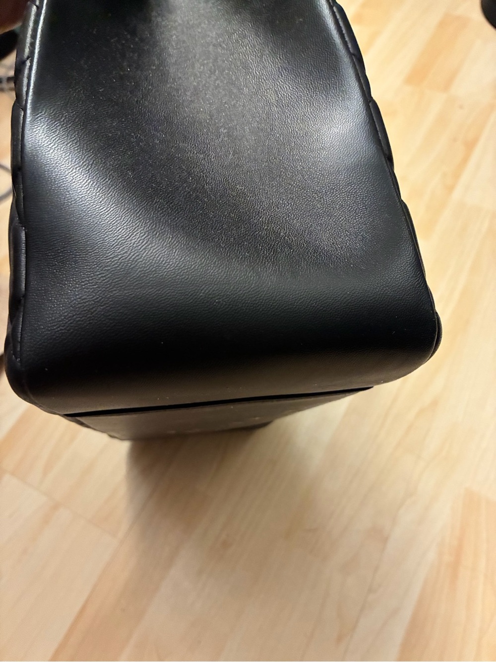 Leather fashion bag - Picture 8 of 16